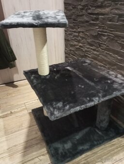 Nové nižší škrabadlo pro kočky - 4