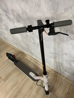 Xiaomi Mi Electric Scooter 3 - 4