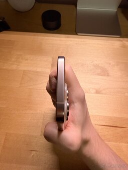 iPhone 16 Pro Max — 256 GB, Pouštní titan | Perfektní stav - 4