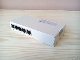 Switch Repotec RP-1705M 5-port - 4