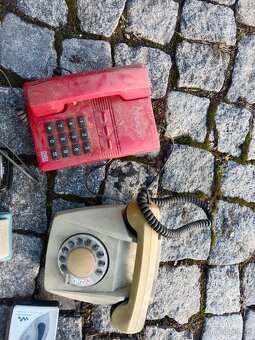 Staré telefony, elektro fén retro - 4