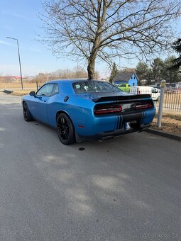 Dodge Challenger Shaker 5.7 Hemi - 4