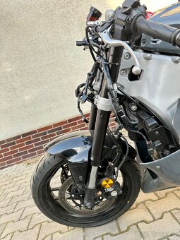 Yamaha xsr 900 gp - 4