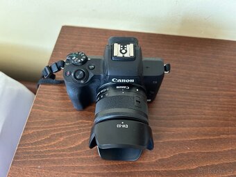Canon eos M50 mkII, so setovým objektívom. a Tamron 18-400mm - 4