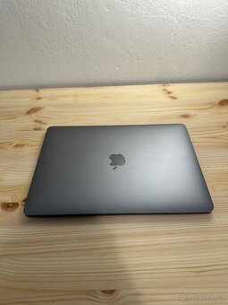 Apple MacBook Pro 13” 2017 256GB Intel Core i5 8GB RAM - 4