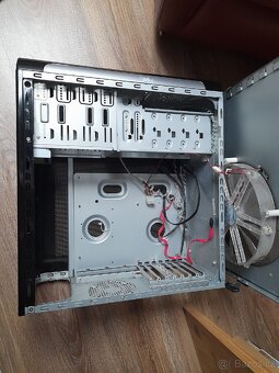 PC skřín - 4