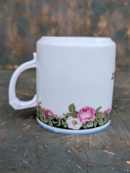 Vintage porcelánový hrnek. Milé mamince. - 4