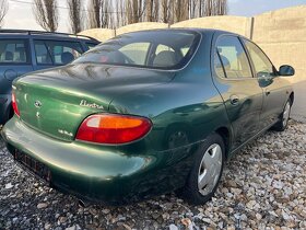 Hyundai Elantra 1.6i - naj. 120tis. - 4