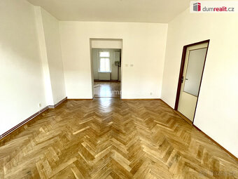 Pronájem bytu 2+1 se zahradou ve vnitrobloku ve městě Děčín - 4