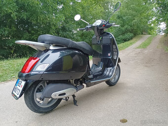 Skútr Vespa GTS 125 - 4