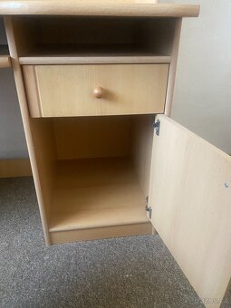 prodávám pracovní stůl - 4