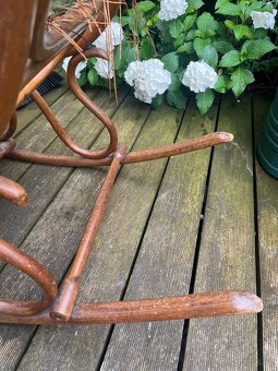 Houpací křeslo Thonet/TON č.10 - 4