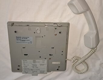 Stolní telefon Panasonic KX-T2470B se záznamníkem - 4