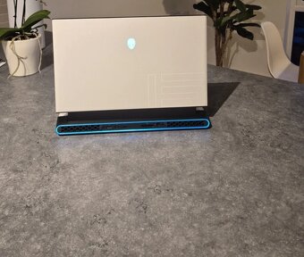 Prodám Dell Alienware m15 R2 (i9-9980HK) - 4