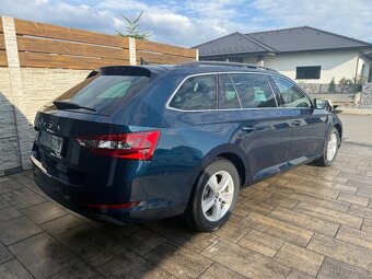 Škoda Superb 3 COMBI 2.0tdi 110kw DSG LED 1.MAJ VELKÝ SERVIS - 4
