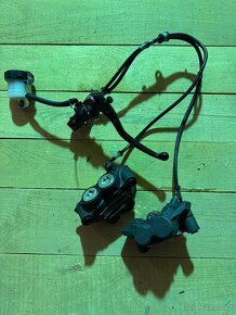 Brzdiče, pumpa a hadice Yamaha R6 RJ27 - 4