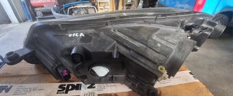 Škoda superb 3 xenon pravý - 4