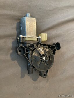 Moturky stahování oken Škoda Octavia 3 - 4