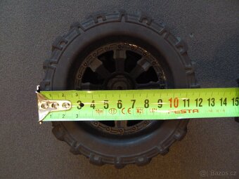 RC KOLA VELKÁ NA AUTA 1/10 - 4