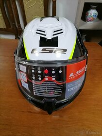 Motorkářská helma pro děti - 4