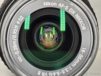 Nikon AF-S DX NIKKOR 18-55mm f/3.5-5.6G VR II + filtr - 4