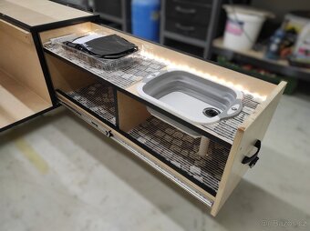 NOVÁ OBYTNÁ VESTAVBA S VYBAVENÍM- Camperbox, WC, Sprcha - 4