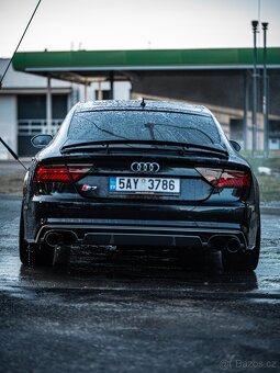 AUDI S7 Performance QUATTRO 405kw  v8 a 550 Ps - 4
