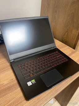 MSI Herní Notebook - 4