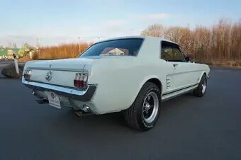 Ford Mustang GT STYLE V8 - 4