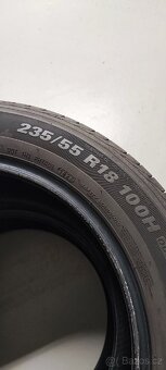 Jako nové 235/55/18 Kumho Crugen, DOT 1923. - 4