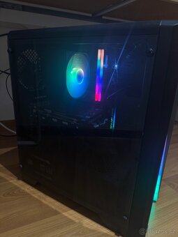 KOMPLETNÍ PC SESTAVA + grafický monitor - 4