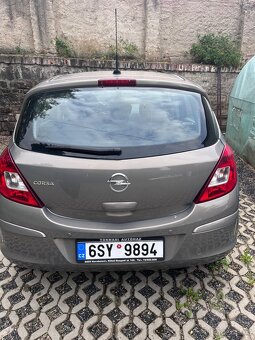 Corsa 2011 - 4