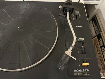 Lenco L133 gramofon - 4
