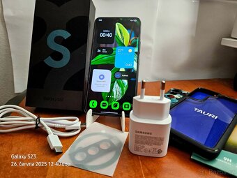 Samsung Galaxy S22 - Phantom Green - 4