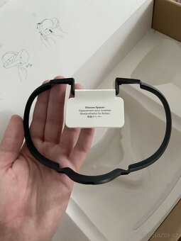 Meta/Oculus Quest 2 - 4