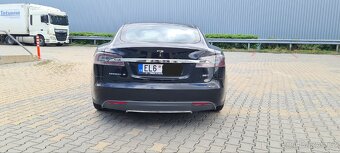 Tesla Model S 85D Nabíjení zdarma - 4