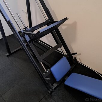 Leg press - stroj na posilování nohou - 4