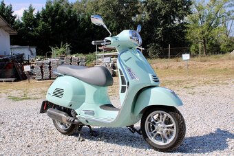Vespa 300 GTS - 4
