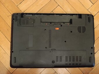 Notebook Acer Aspire E1-531 – vhodný na díly nebo opravu - 4