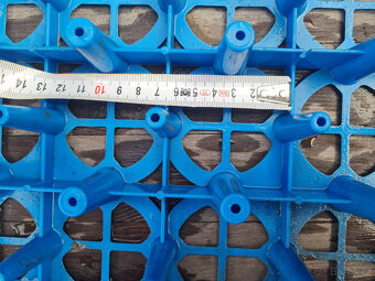 Sadbovací plato pro květináče nebo jiné drobné kelímky. - 4