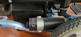 Elektrický invalidní vozík Handicare - 4