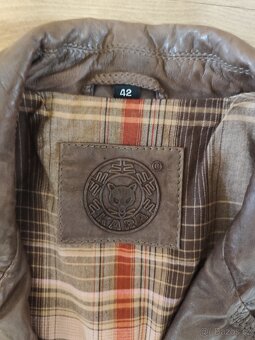 Dámská hnědá kožená bunda vel. 42 - 4