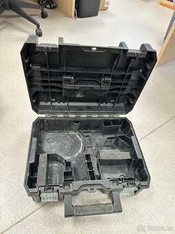 2x kufr DeWALT - 4