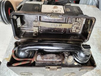Polní telefon s cívkou drátu - 4