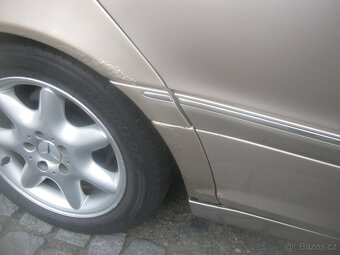 Prodám osobní auto Mercedes-Benz C 270 CDI r.v. 2001. - 4