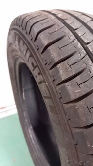 Michelin Agilis 215/65/16 C - 4