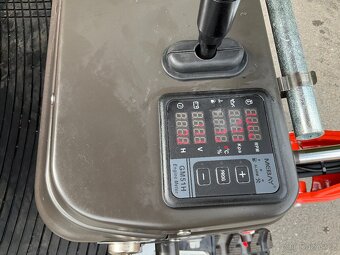 Minibagr CR13OH, 1300 kg, tříválcový motor YANMAR - 4