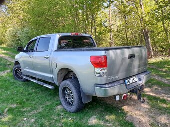 Prodám Toyota Tundra 4x4 ,5.7 ,8V - 4