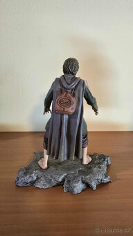 Kompletní sada sošek hobitů z Pána Prstenů od Iron Studios - 4