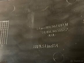 Mřížka nárazníku pravá Audi A4 8K0 807 682 - 4